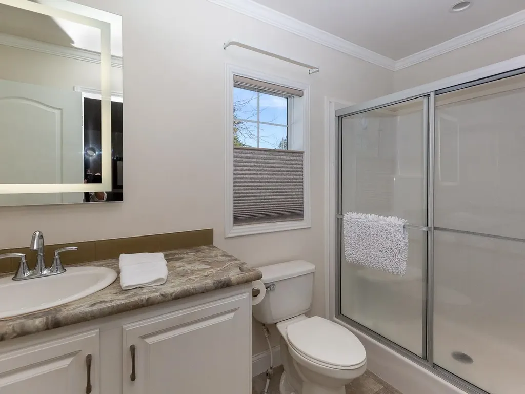 12 Sandpiper Path North Hampton NH 03862