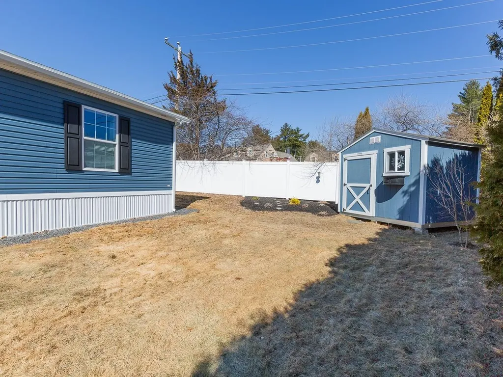 12 Sandpiper Path North Hampton NH 03862
