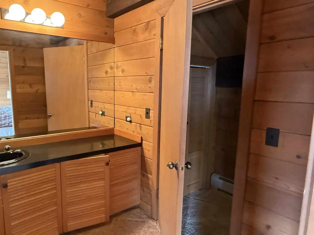 1076 Kew Vasseur Road Fayston VT 05673