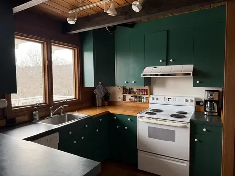 1076 Kew Vasseur Road Fayston VT 05673