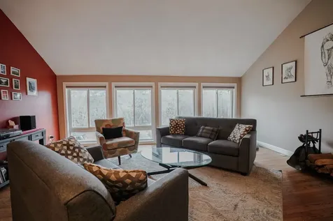 8 Hillside Road Kingston NH 03848