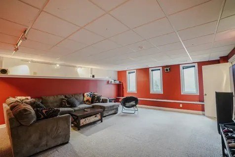 8 Hillside Road Kingston NH 03848