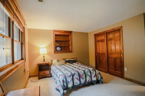 8 Hillside Road Kingston NH 03848