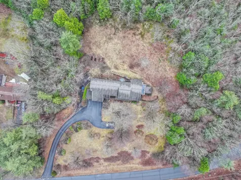 8 Hillside Road Kingston NH 03848