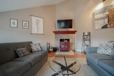 8 Hillside Road Kingston NH 03848