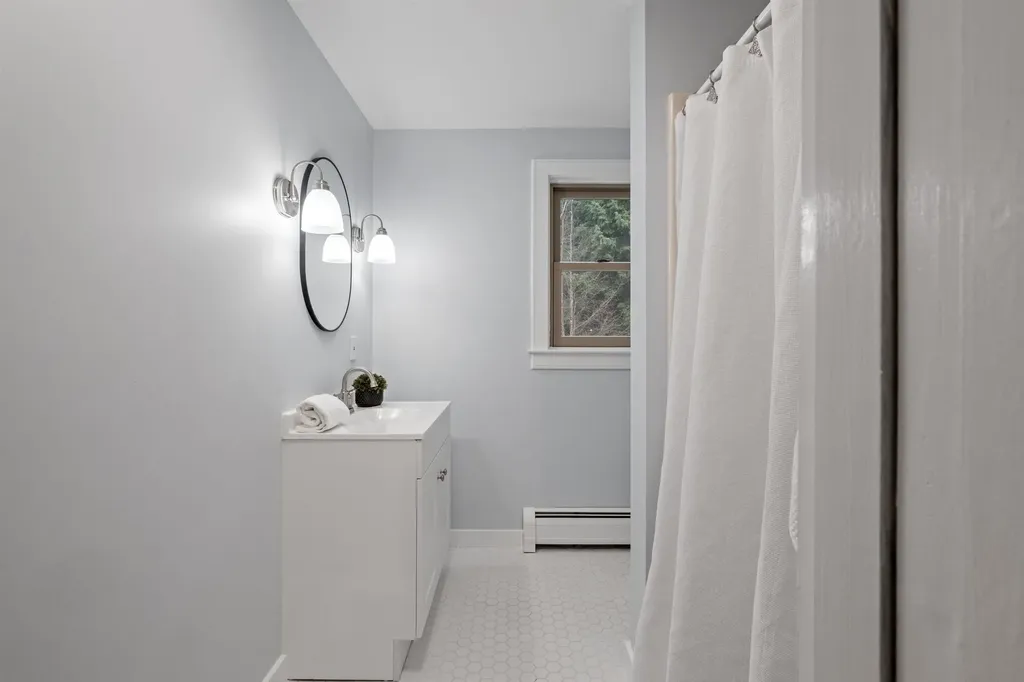 12 Stoney Brook Road Bow NH 03304