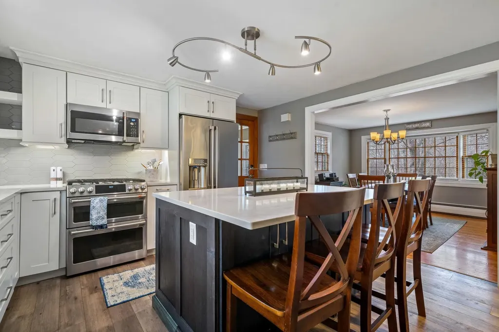 25 Ridgewood Drive Bow NH 03304