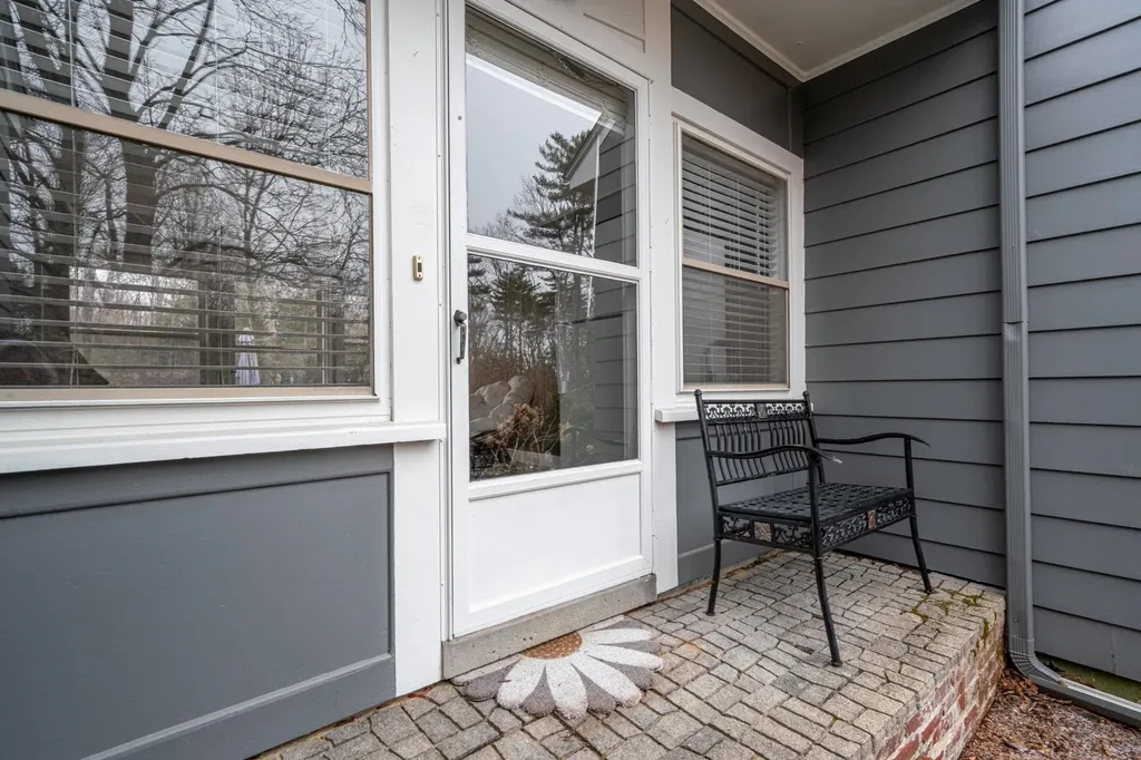 25 Ridgewood Drive Bow NH 03304