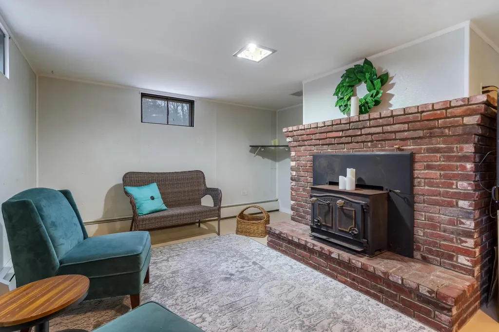 25 Ridgewood Drive Bow NH 03304