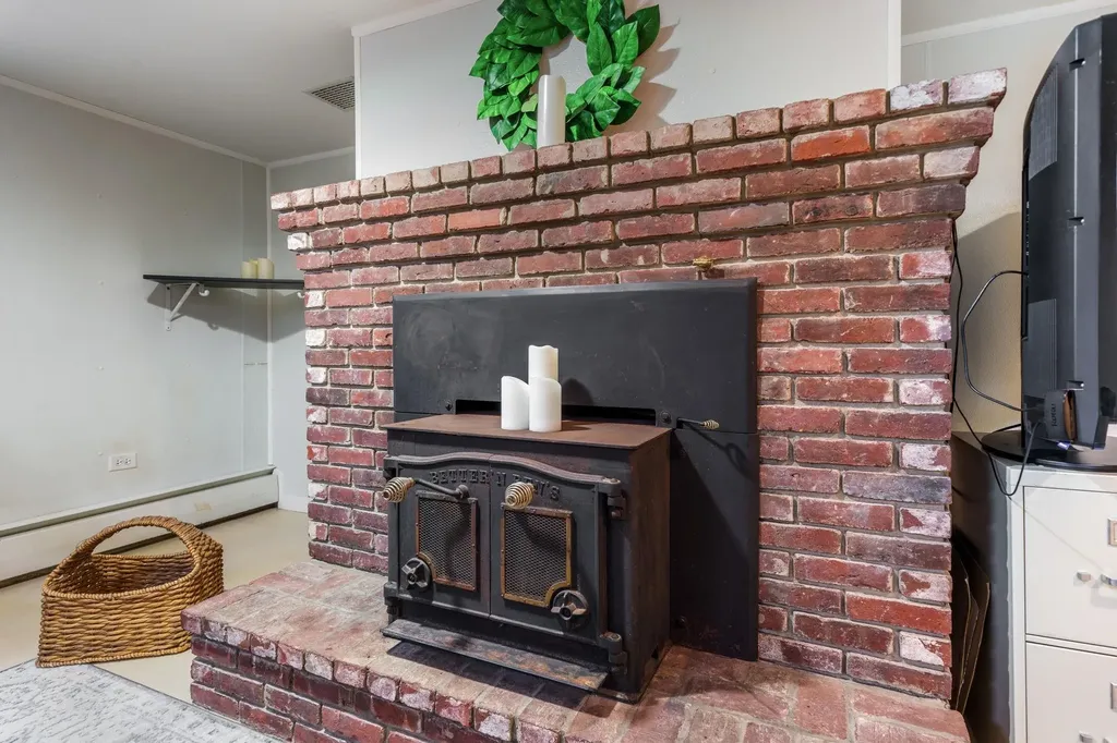 25 Ridgewood Drive Bow NH 03304