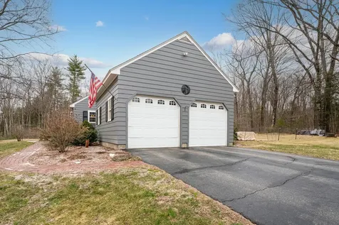 25 Ridgewood Drive Bow NH 03304
