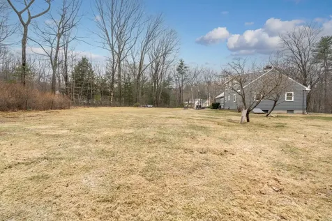 25 Ridgewood Drive Bow NH 03304