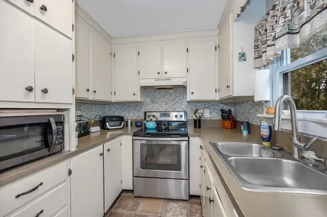 2 Guy Street Somersworth NH 03878