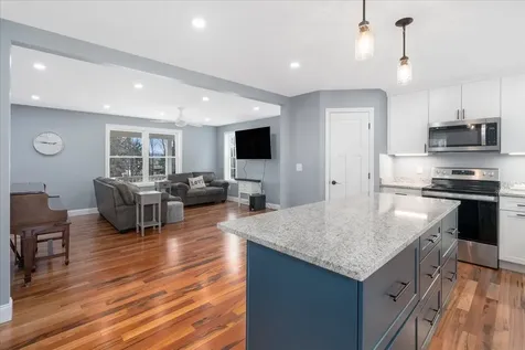 4 Pinehurst Avenue Northwood NH 03261