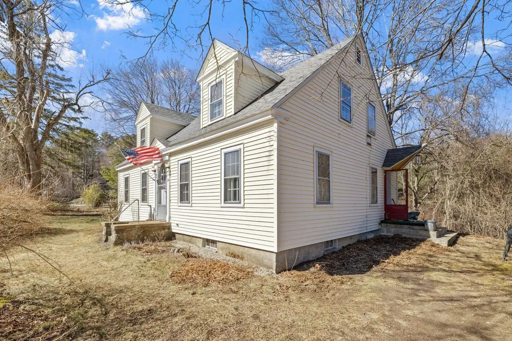 24 Ramsdell Lane Barrington NH 03825