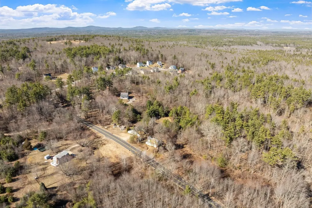 24 Ramsdell Lane Barrington NH 03825