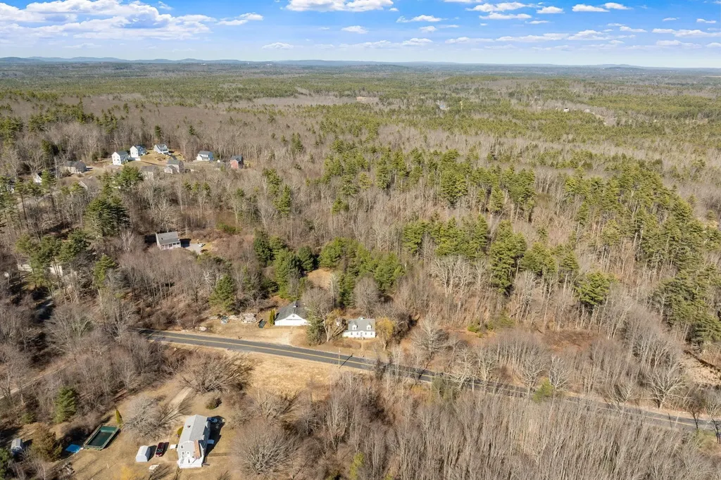 24 Ramsdell Lane Barrington NH 03825