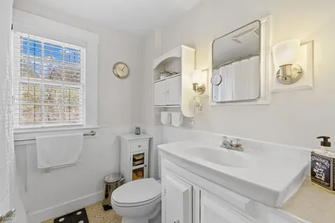 24 Ramsdell Lane Barrington NH 03825