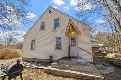 24 Ramsdell Lane Barrington NH 03825