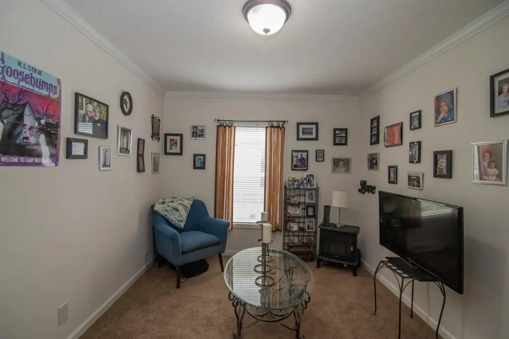 105 Robinhood Drive Exeter NH 03833