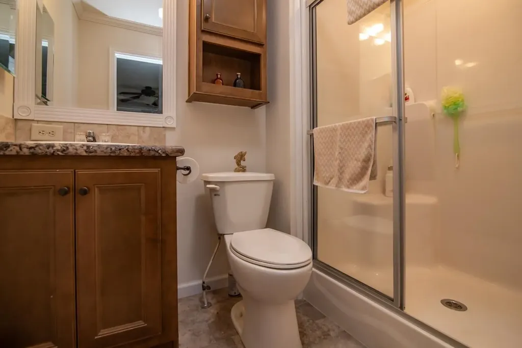 105 Robinhood Drive Exeter NH 03833