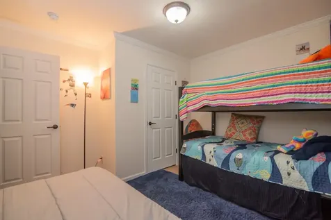 105 Robinhood Drive Exeter NH 03833