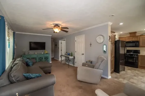 105 Robinhood Drive Exeter NH 03833