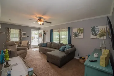 105 Robinhood Drive Exeter NH 03833