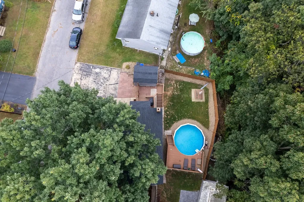 39 Kings Court Manchester NH 03103