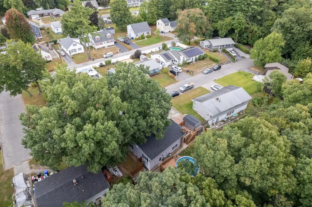 39 Kings Court Manchester NH 03103