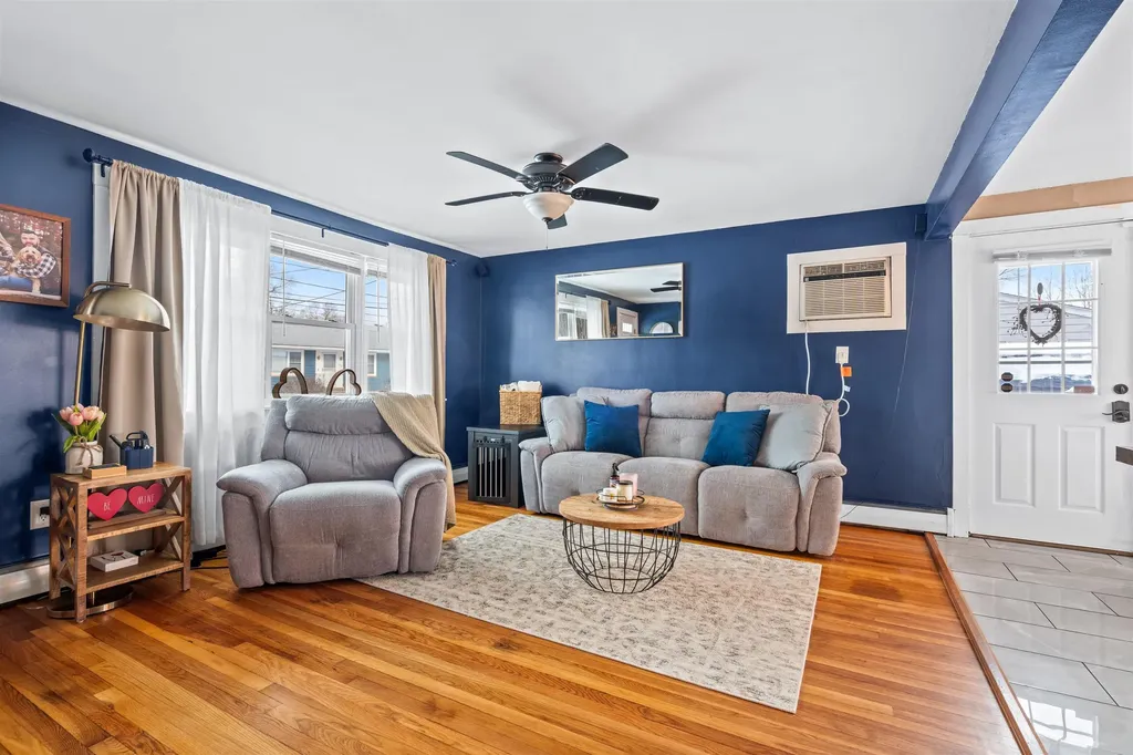 39 Kings Court Manchester NH 03103