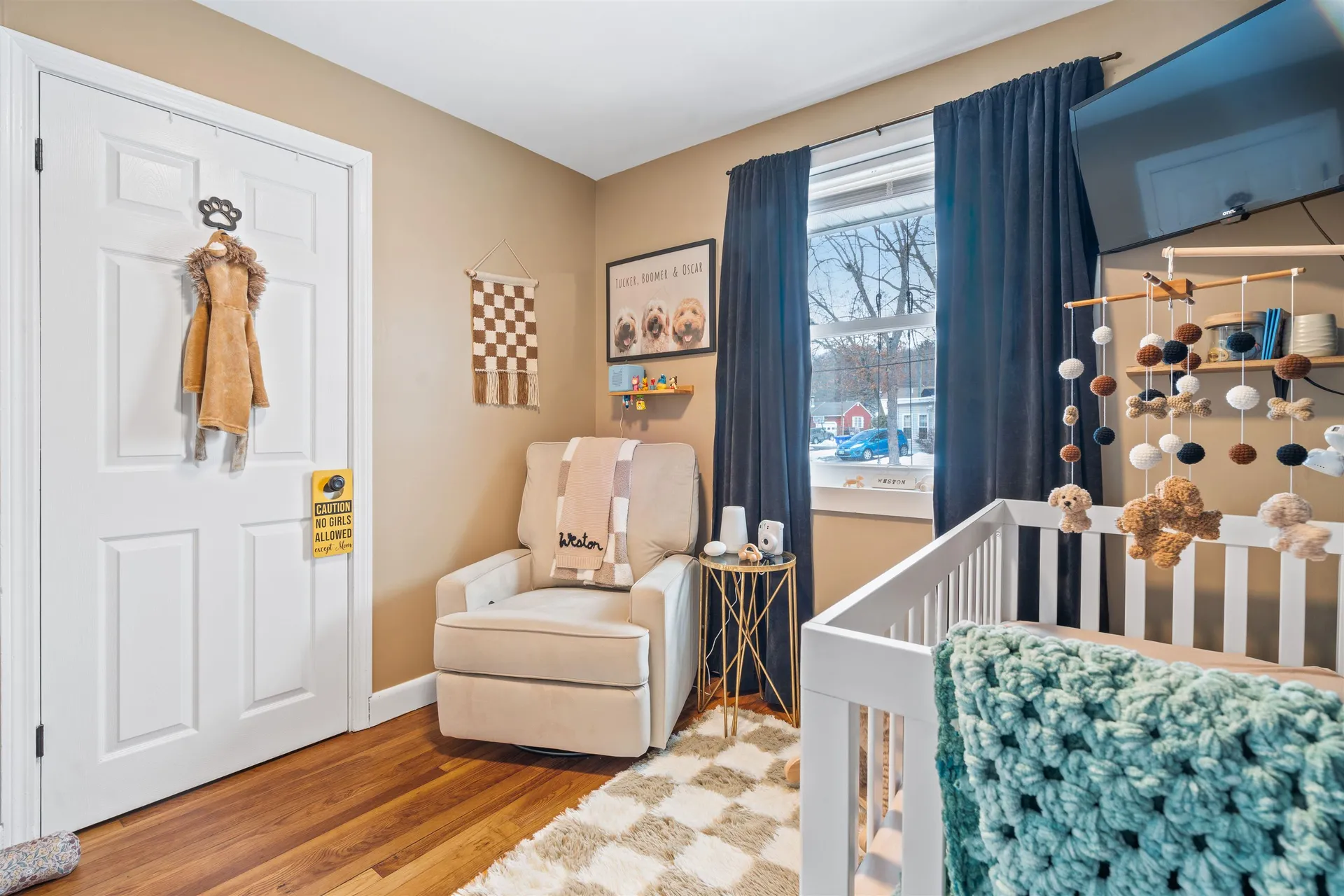 39 Kings Court Manchester NH 03103