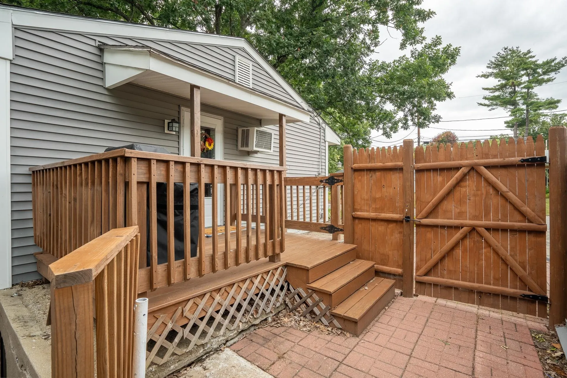 39 Kings Court Manchester NH 03103