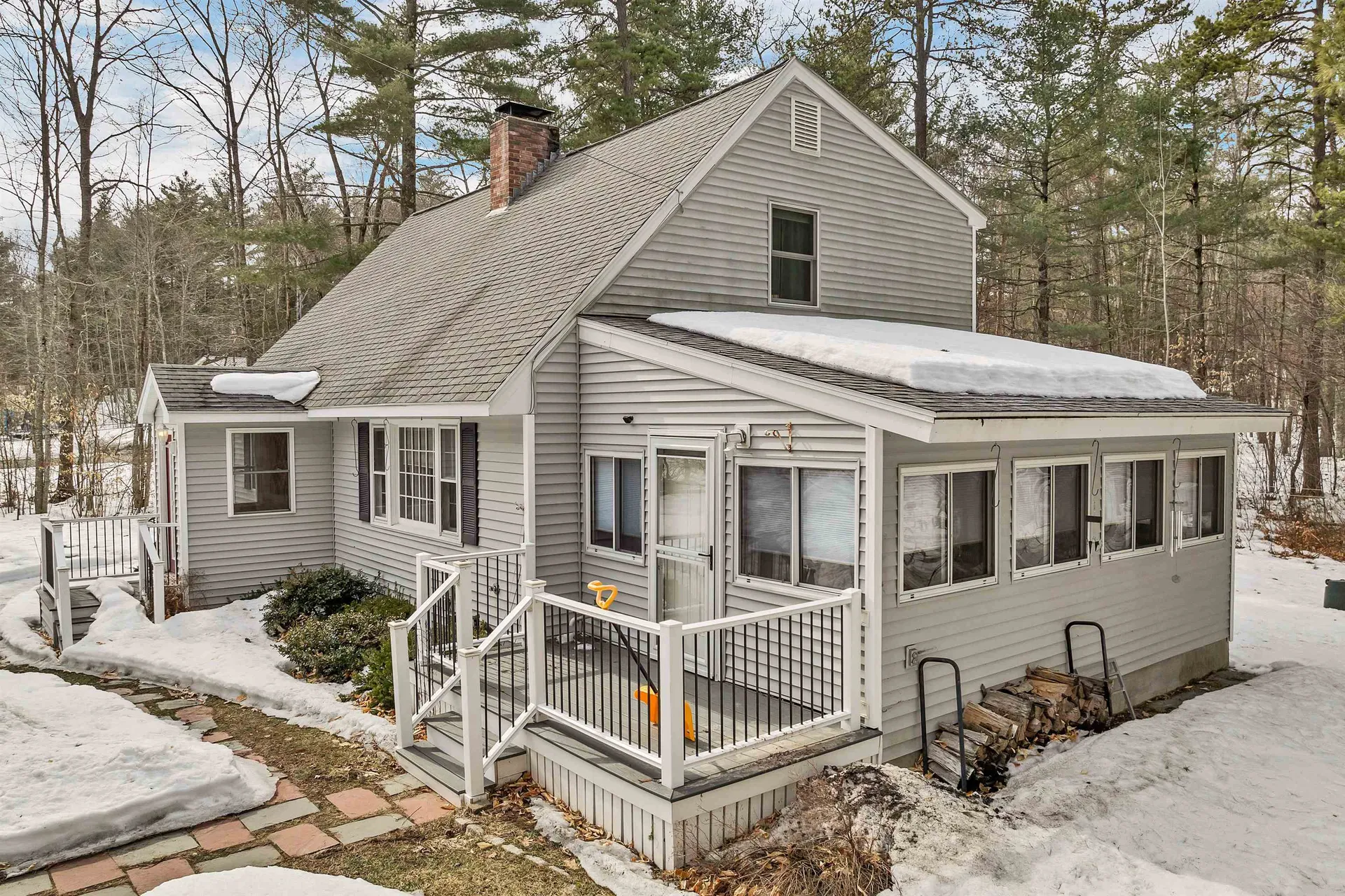 39 Deer Cove Road Ossipee NH 03814