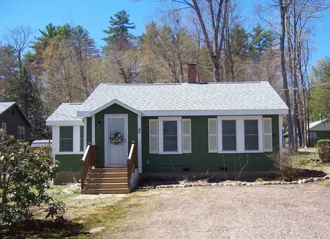 65 Lakeview Avenue Bristol NH 03222