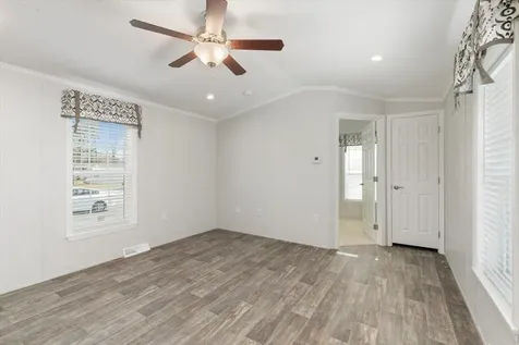 54 Hagop Road Salem NH 03079