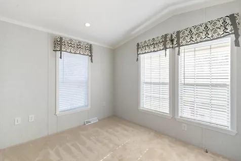 54 Hagop Road Salem NH 03079