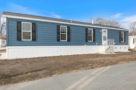 54 Hagop Road Salem NH 03079