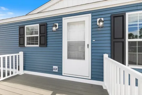 54 Hagop Road Salem NH 03079