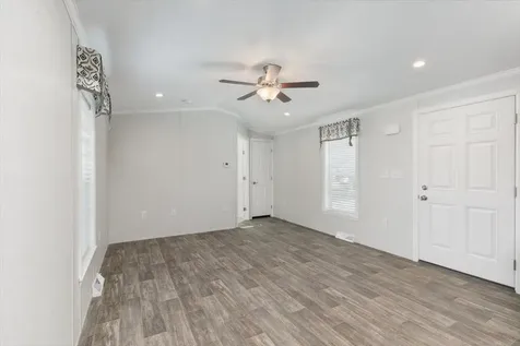 54 Hagop Road Salem NH 03079