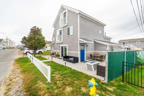 28 Kings Highway Hampton NH 03842