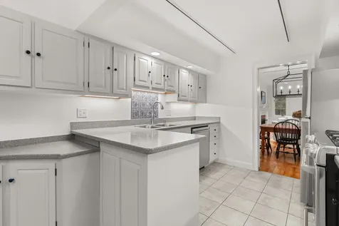 4 Peninsula Drive Stratham NH 03885