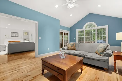 4 Peninsula Drive Stratham NH 03885