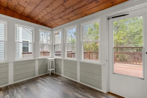 4 Peninsula Drive Stratham NH 03885