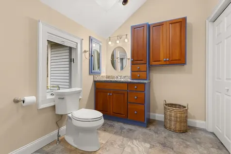 4 Peninsula Drive Stratham NH 03885