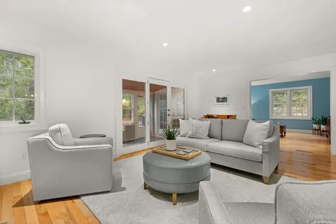4 Peninsula Drive Stratham NH 03885