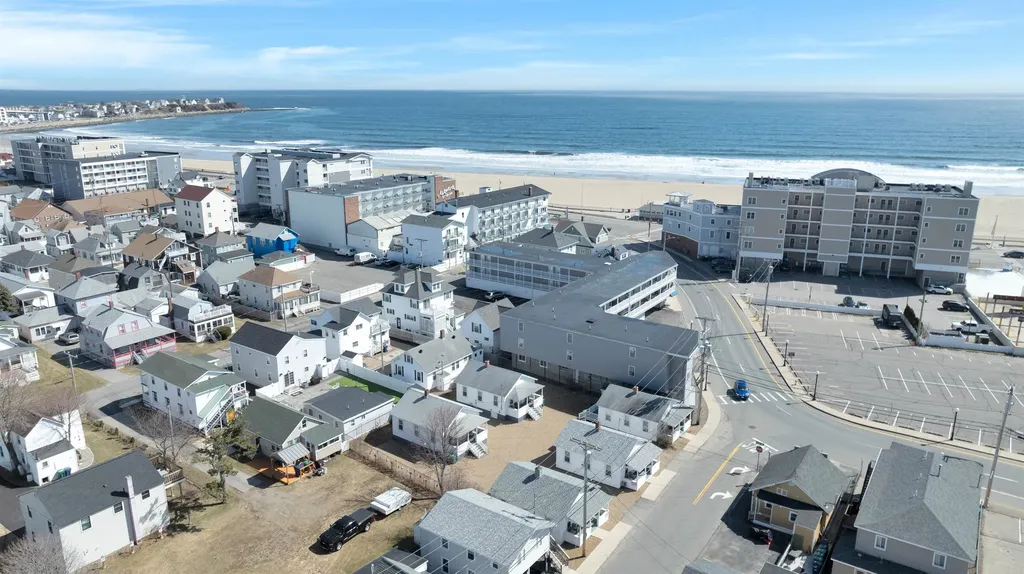 2 Island Path Hampton NH 03842