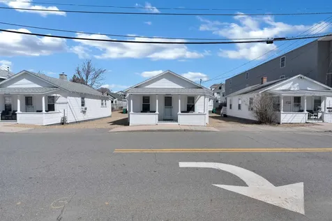 2 Island Path Hampton NH 03842