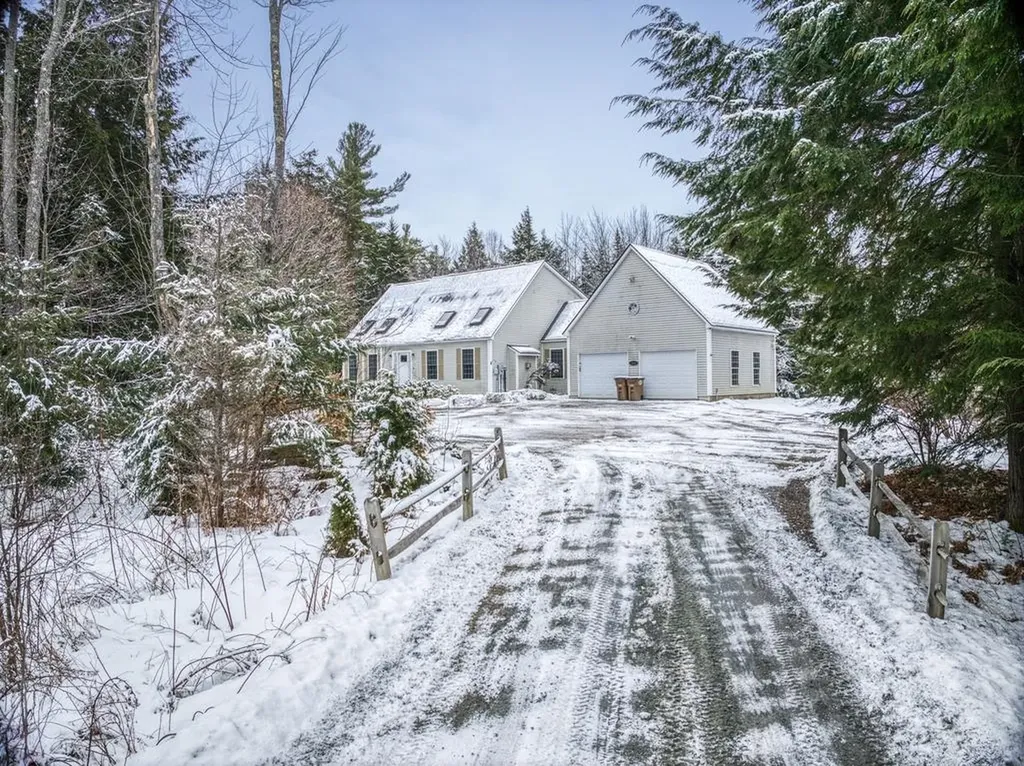 575 Newport Road New London NH 03257