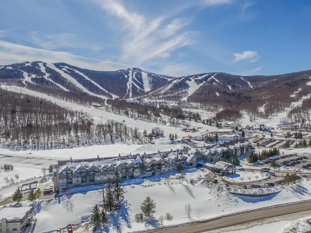 228 East Mountain Road Killington VT 05751